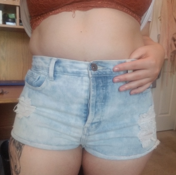 Shorts- highwaist - Picture 1 of 1